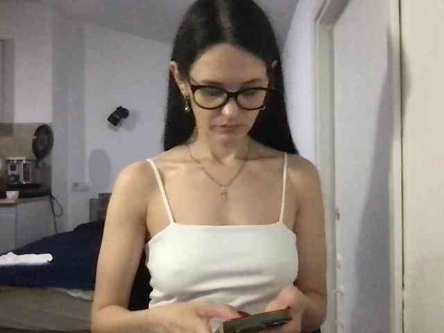MilaBi-192569 webcam