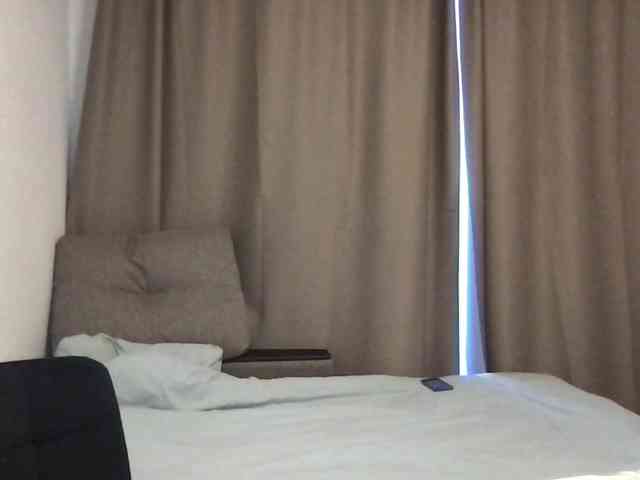 MilaBi-192569 webcam