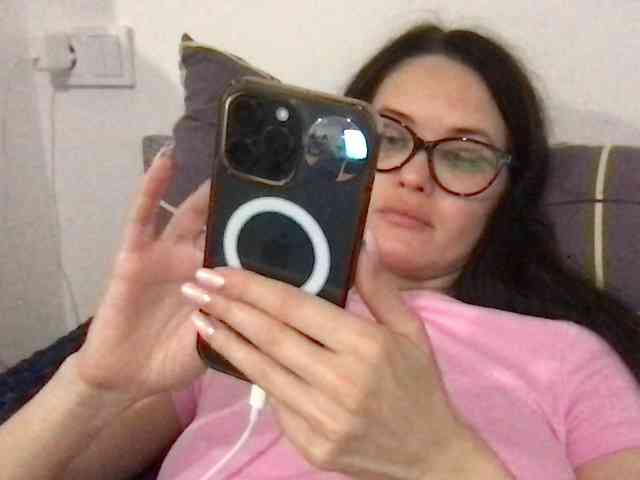 MilaBi-192569 webcam