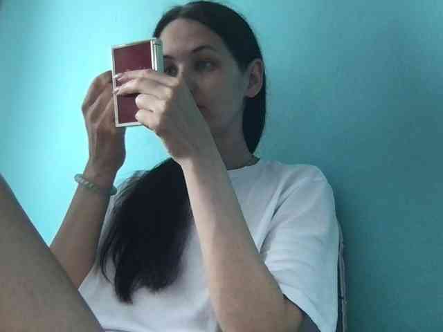 MilaBi-192569 webcam