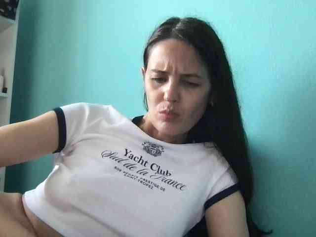 MilaBi-192569 webcam