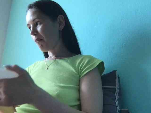 MilaBi-192569 webcam