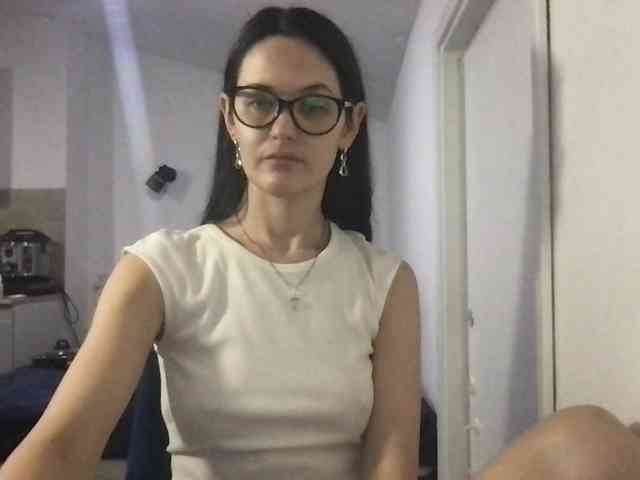 MilaBi-192569 webcam