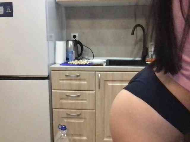 MilaBi-192569 webcam