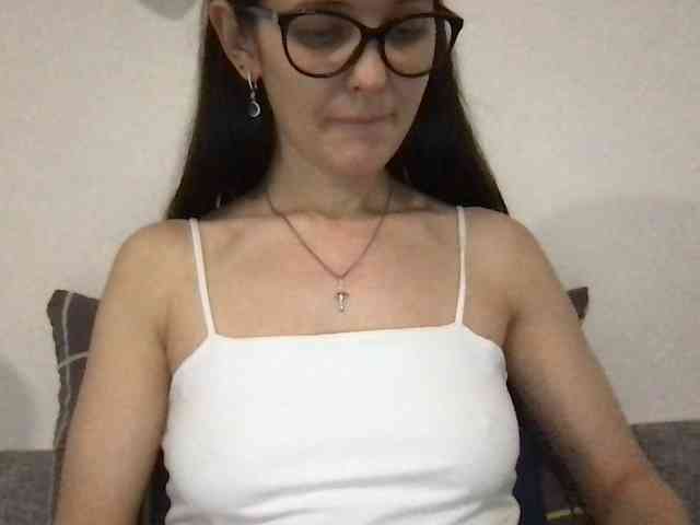 MilaBi-192569 webcam