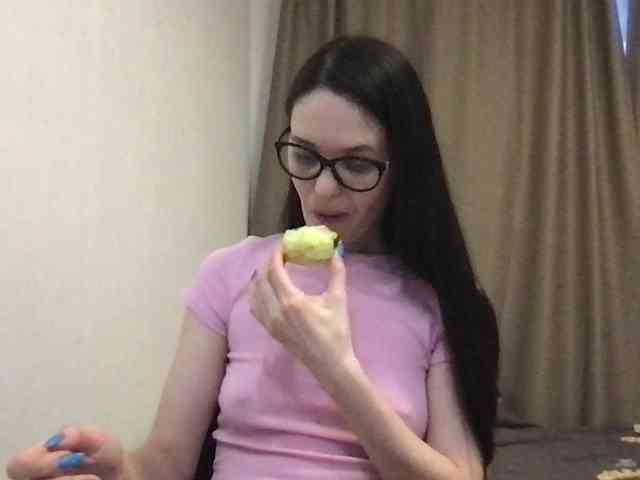 MilaBi-192569 webcam