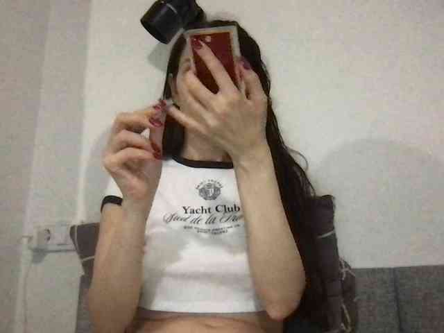MilaBi-192569 webcam