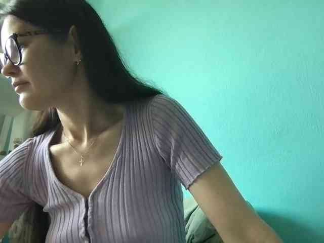 MilaBi-192569 webcam