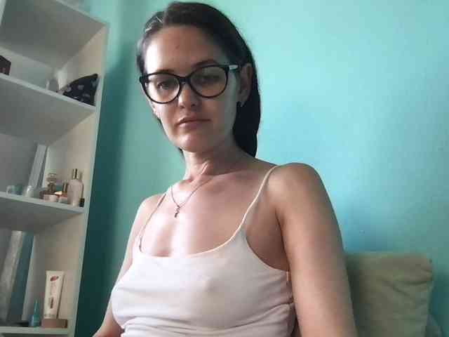 MilaBi-192569 webcam