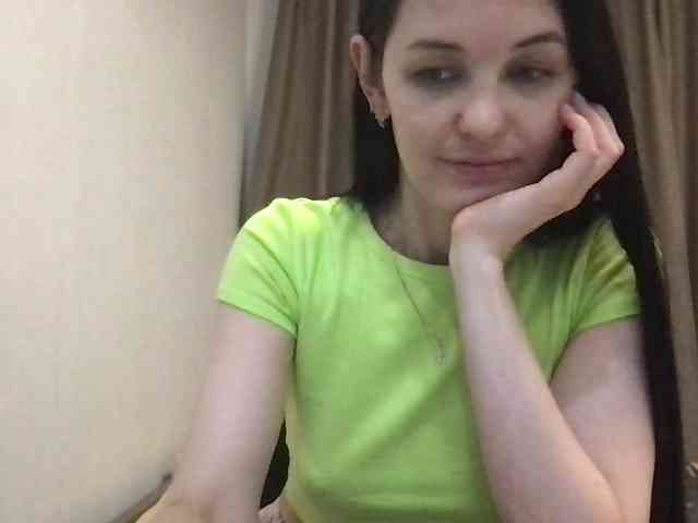 MilaBi-192569 webcam