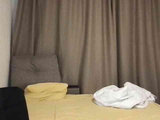 MilaBi-192569 webcam