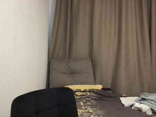 MilaBi-192569 webcam