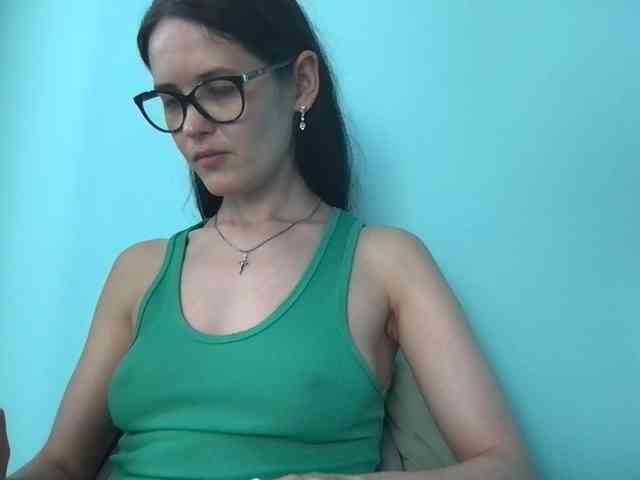 MilaBi-192569 webcam