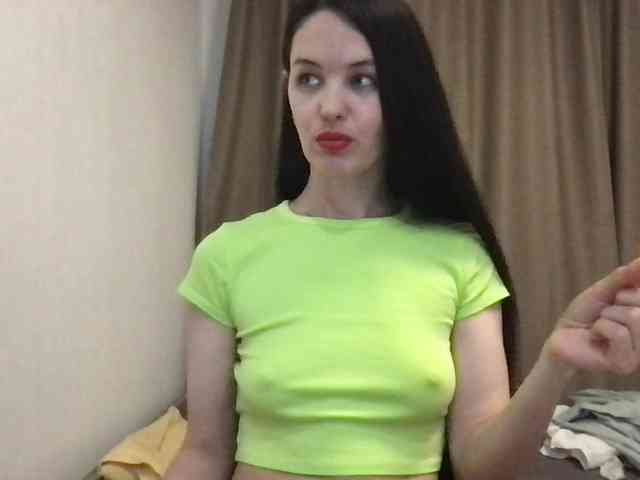 MilaBi-192569 webcam