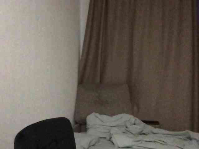 MilaBi-192569 webcam