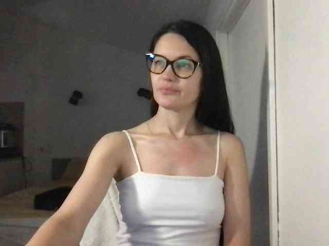 MilaBi-192569 webcam