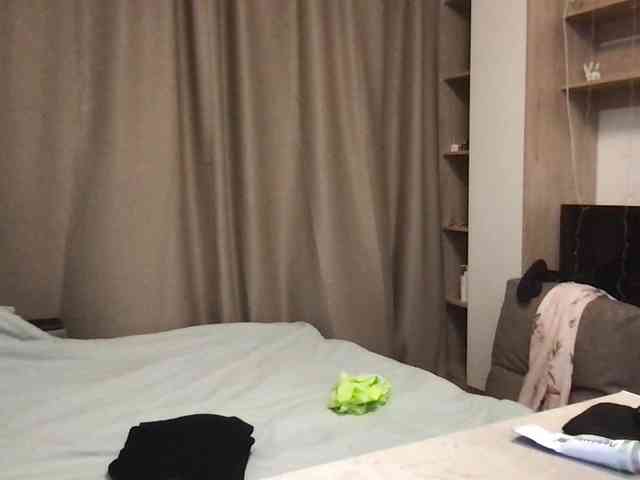 MilaBi-192569 webcam