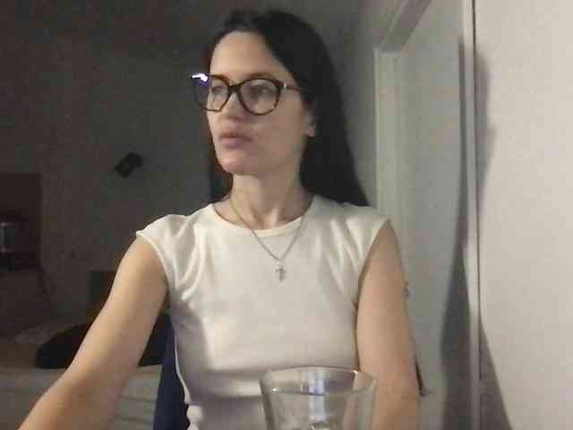 MilaBi-192569 webcam