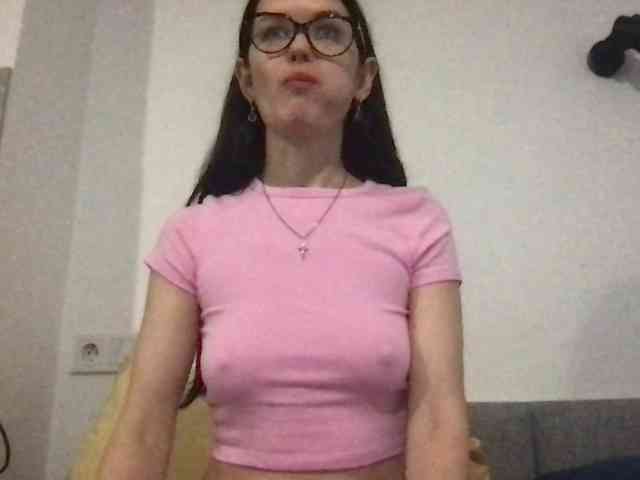 MilaBi-192569 webcam