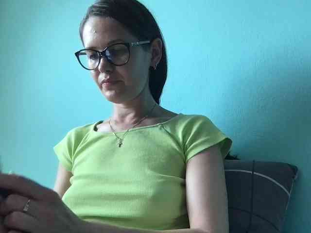 MilaBi-192569 webcam