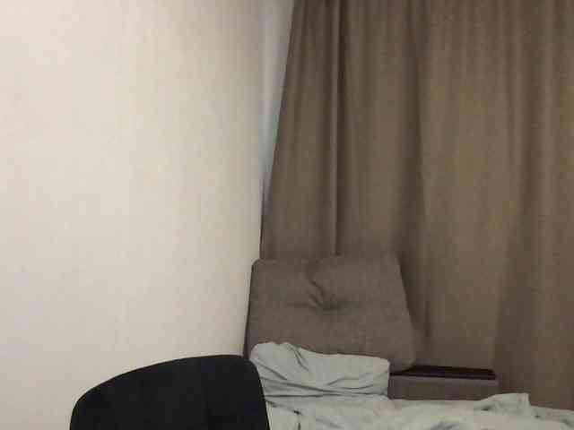 MilaBi-192569 webcam