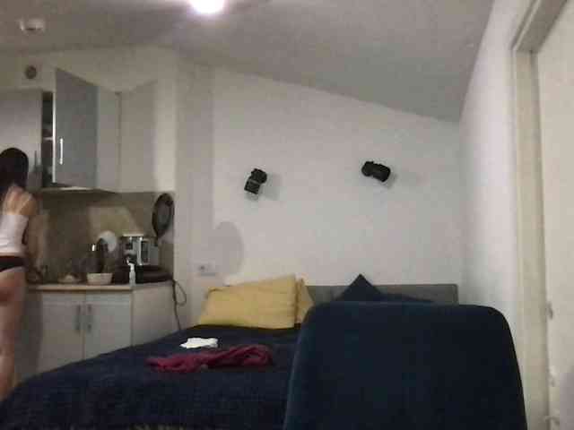 MilaBi-192569 webcam