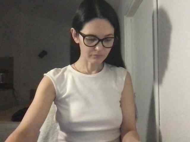 MilaBi-192569 webcam