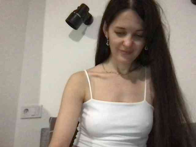 MilaBi-192569 webcam
