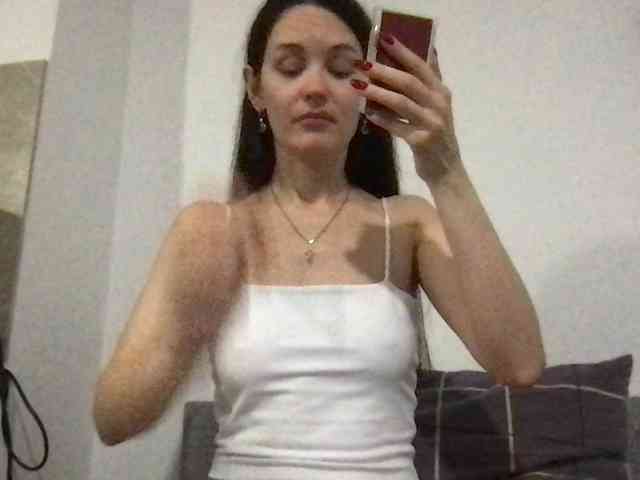 MilaBi-192569 webcam