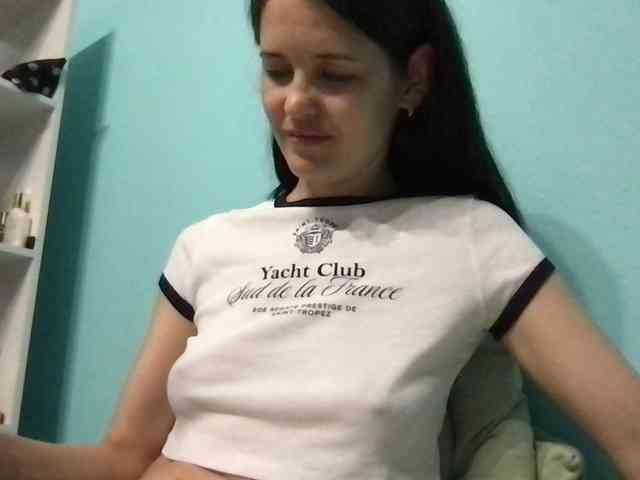 MilaBi-192569 webcam