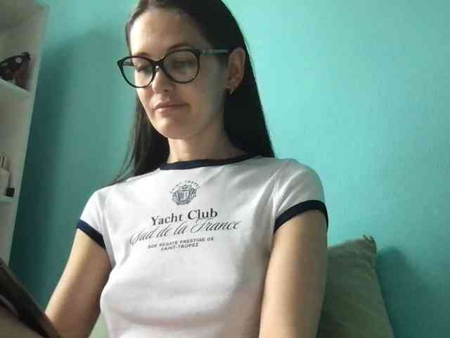 MilaBi-192569 webcam