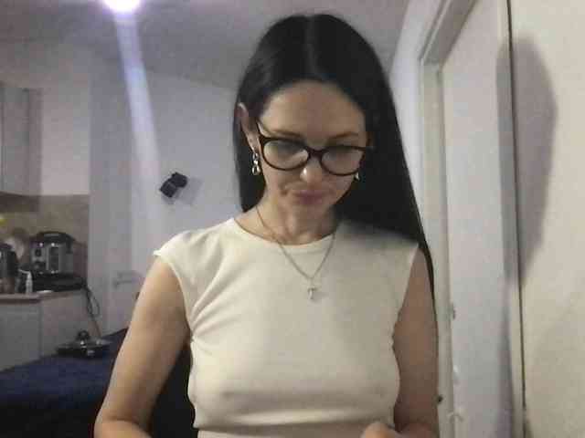 MilaBi-192569 webcam