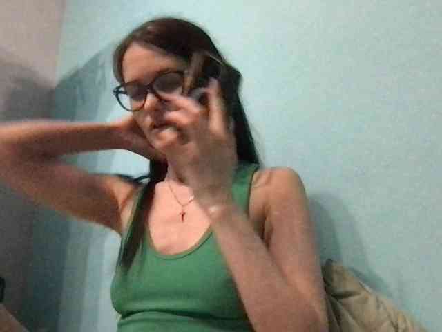 MilaBi-192569 webcam