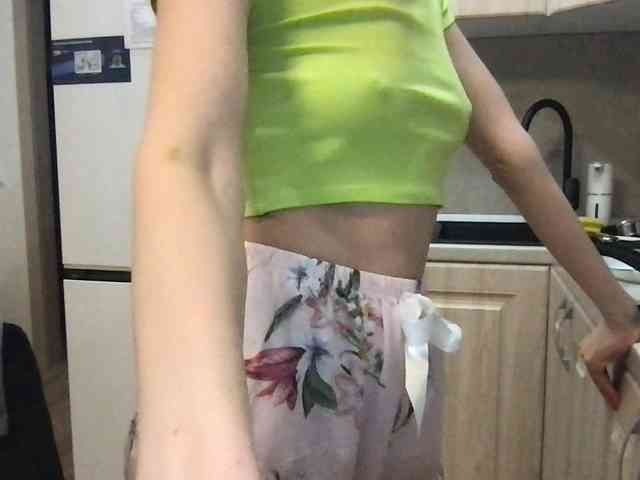 MilaBi-192569 webcam