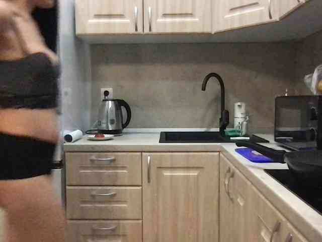 MilaBi-192569 webcam