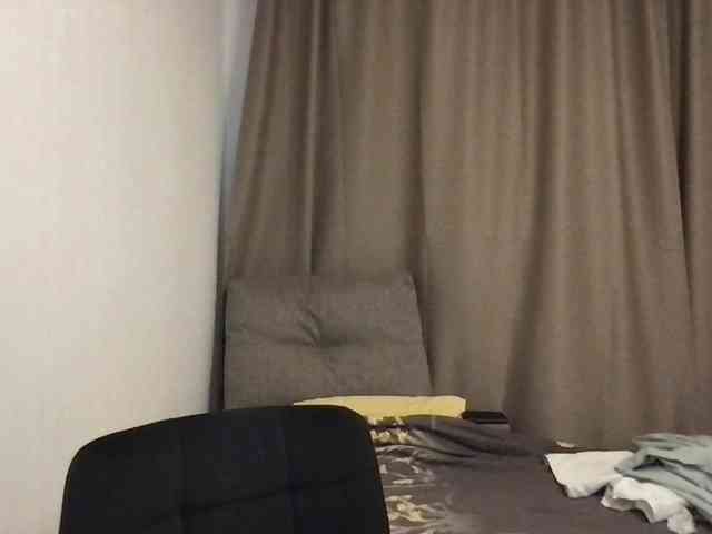 MilaBi-192569 webcam