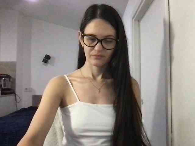 MilaBi-192569 webcam