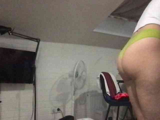 MilaBi-192569 webcam