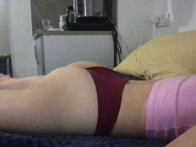 MilaBi-192569 webcam