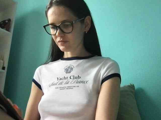 MilaBi-192569 webcam