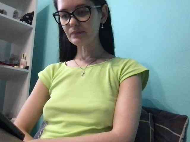 MilaBi-192569 webcam
