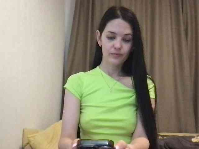 MilaBi-192569 webcam