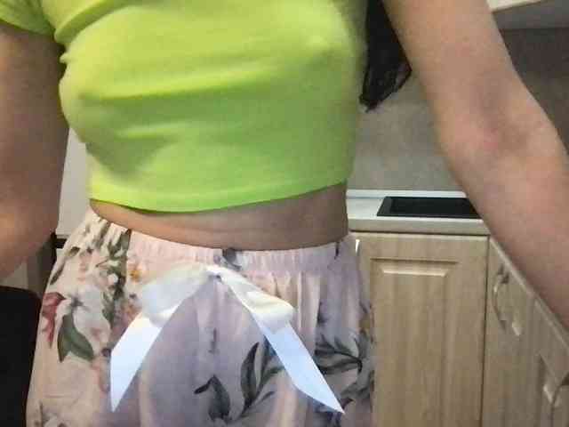 MilaBi-192569 webcam