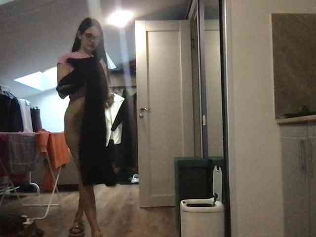 MilaBi-192569 webcam