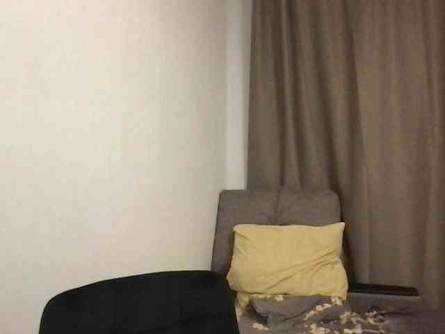 MilaBi-192569 webcam