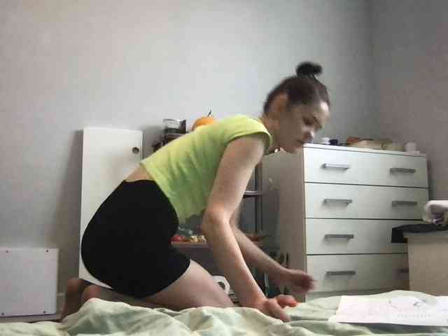 MilaBi-192569 webcam