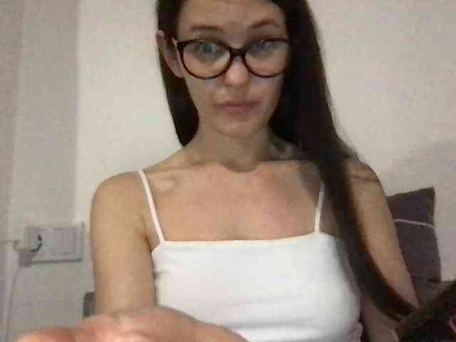 MilaBi-192569 webcam