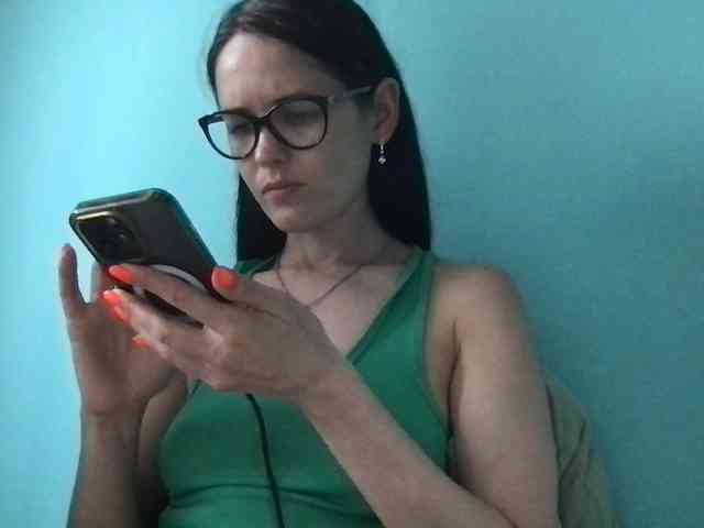 MilaBi-192569 webcam