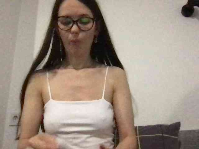 MilaBi-192569 webcam