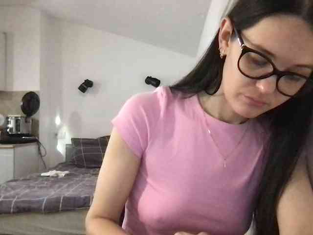 MilaBi-192569 webcam